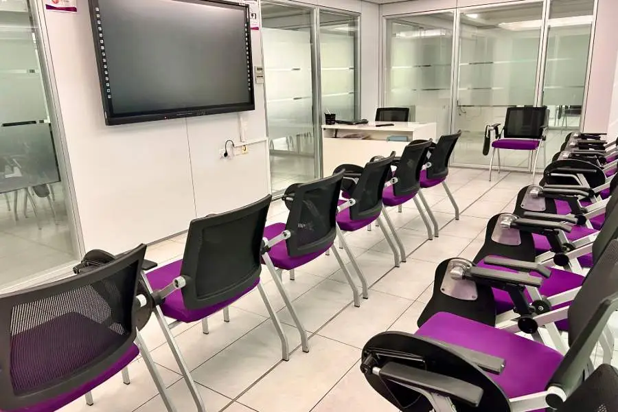 ace_english_school_malta_way2discover_aprender_ingles_escuela_salones