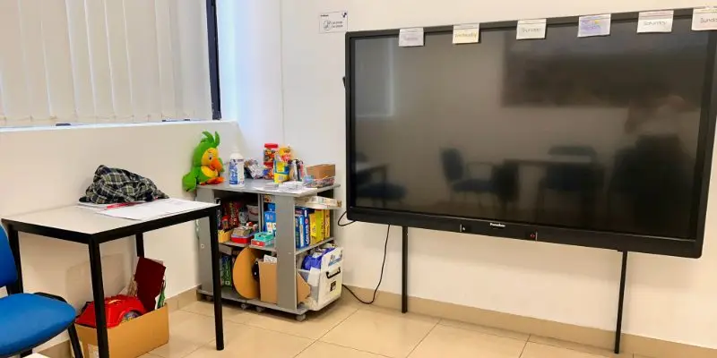 tablero inteligente escuela para ninos inlingua