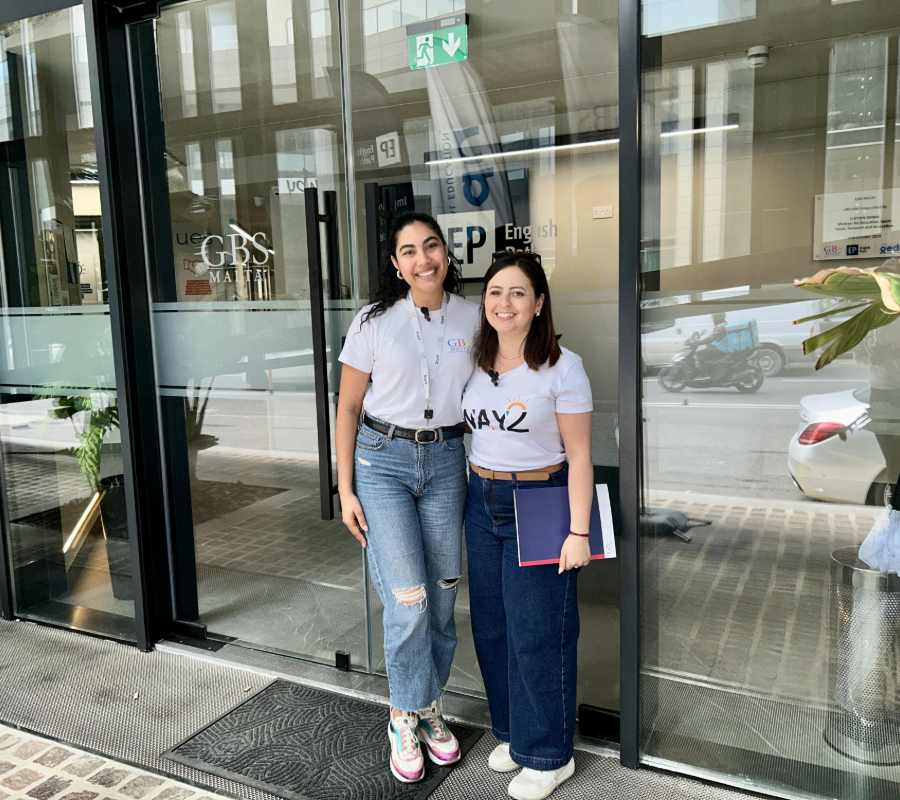 dos mujeres en gbs