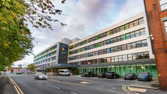Campus Manchester english path gbs universidad