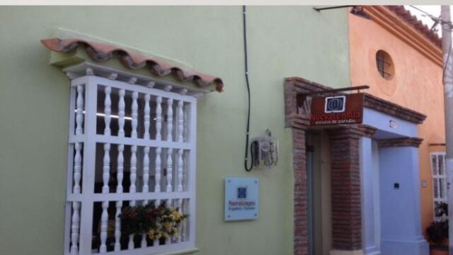 escuela cartagena nueva lengua ventana puerta blanca