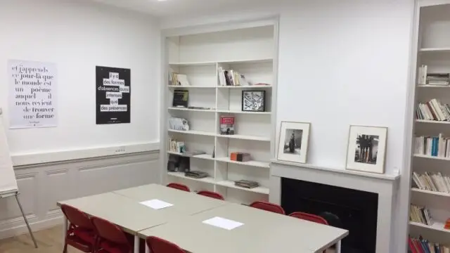 salon de clases biblioteca